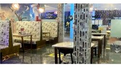 West Coast Drive (D5), Retail #584844131